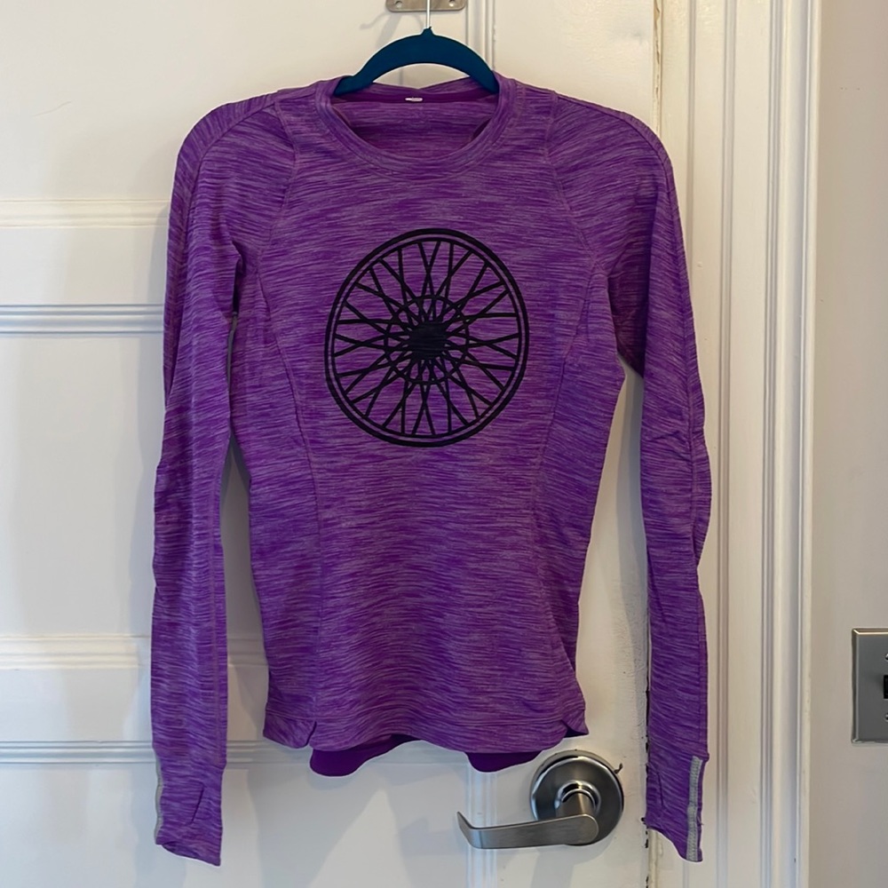 Lululemon Soulcycle Swiftly Tech Long Sleeve Shirt 2.0 
Race Length